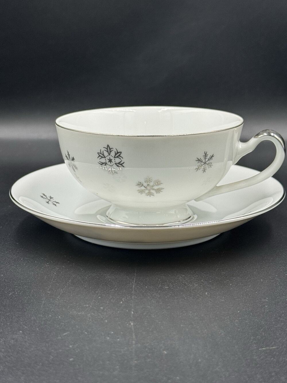 Vintage Seyei Snowy Atomic Snowflake MCM Tea Cup & Saucer Set